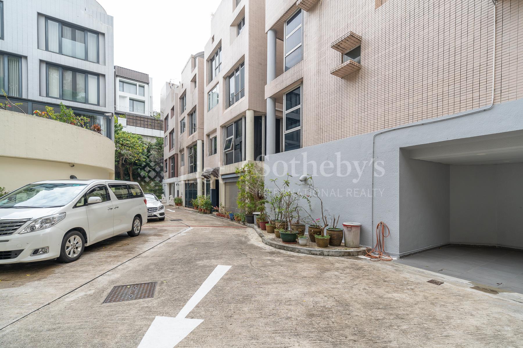 あ*ん様 house on the hill サロペット 70 イエロー Luxury Apartment Hotels Singapore | Ann Siang House by The
