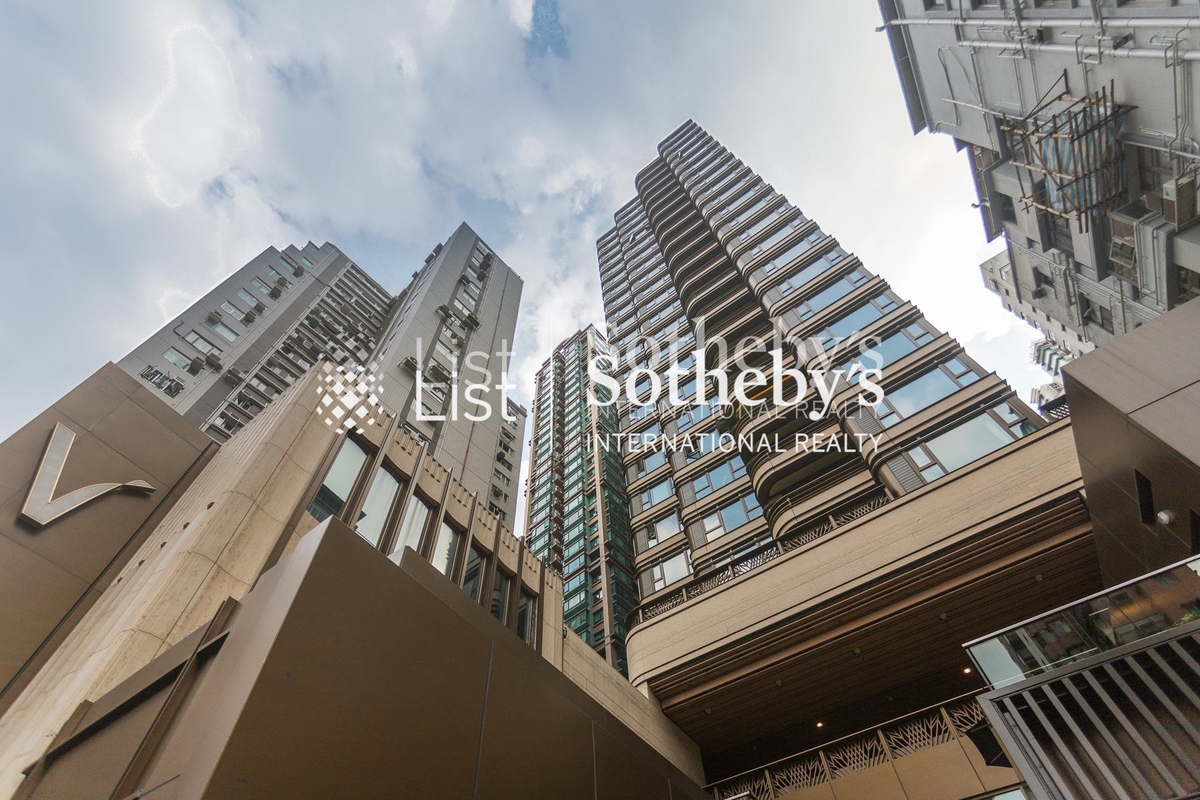 Castle One By V Castle One By V