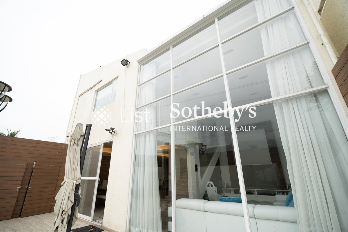 Hong Lok Yuen 康樂園