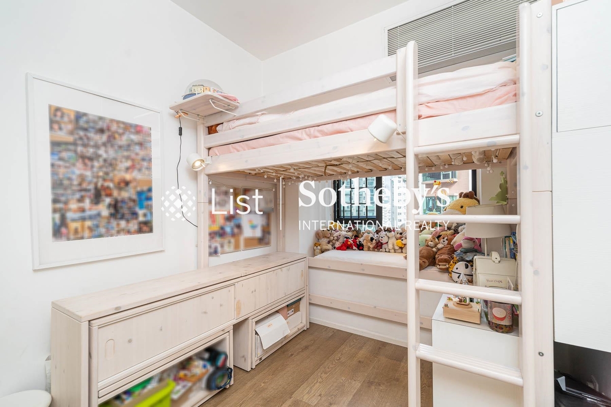 Monmouth Place 萬信臺 | Second Bedroom