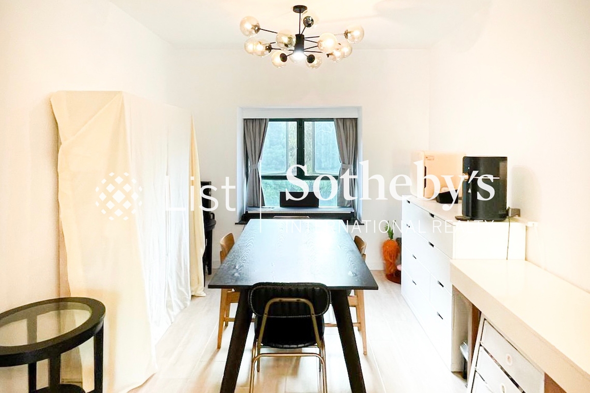 Monmouth Place 萬信臺 | Dining Room