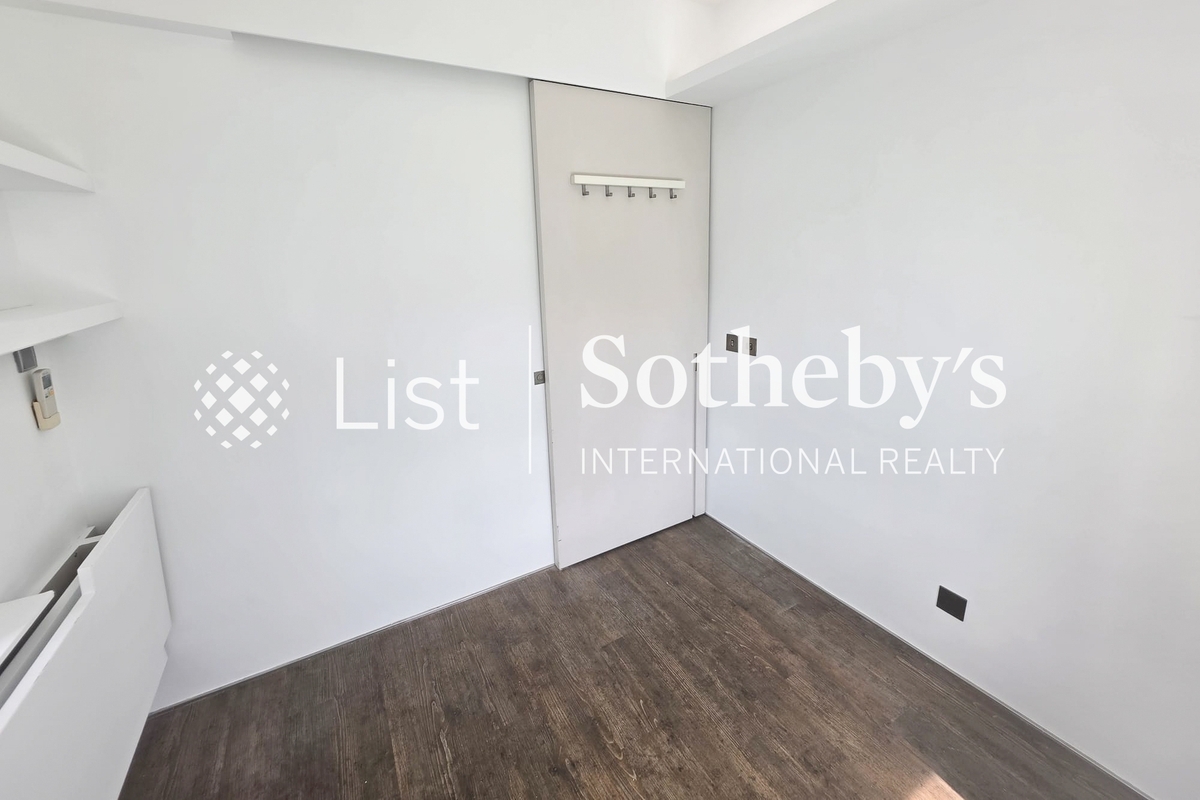Monmouth Place 萬信臺 | Third Bedroom
