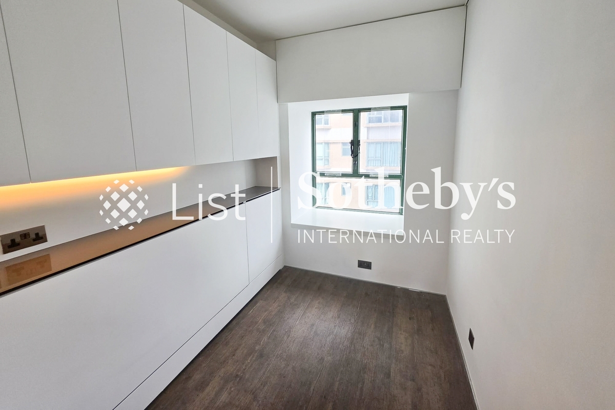 Monmouth Place 萬信臺 | Second Bedroom