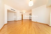 Fairlane Tower 寶雲山莊 | Living and Dining Room