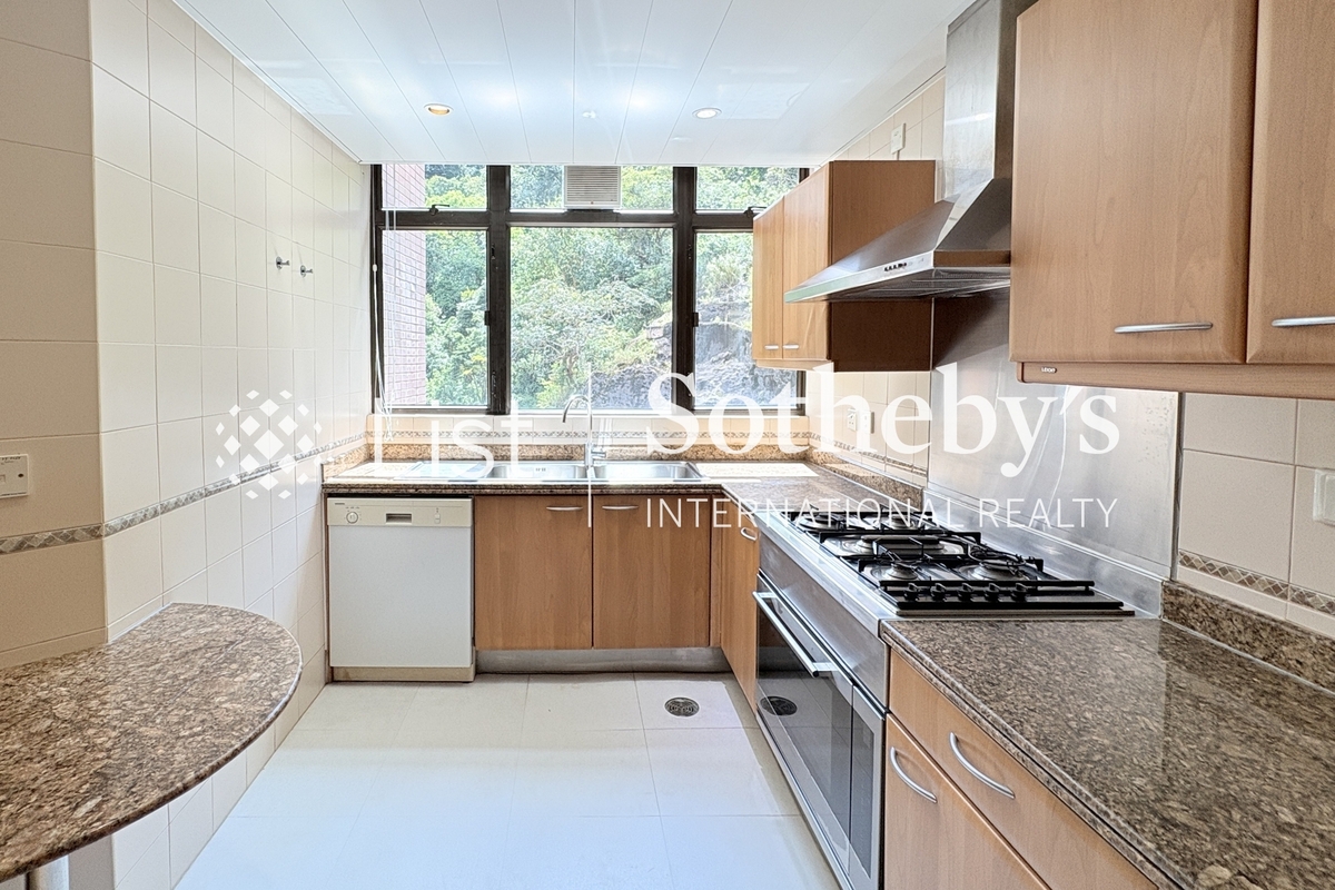 Fairlane Tower 寶雲山莊 | Kitchen