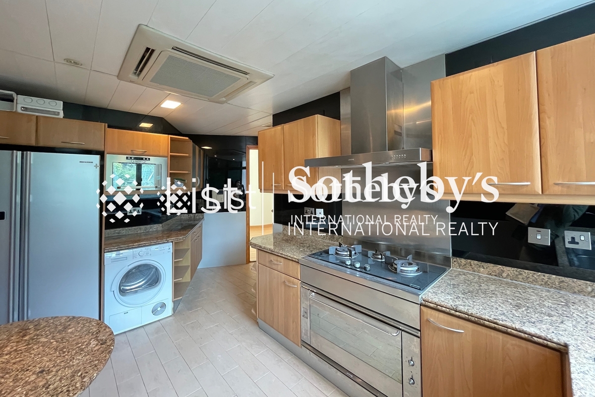 Fairlane Tower 宝云山庄 | Kitchen