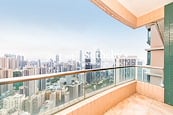 Fairlane Tower 寶雲山莊 | Balcony off Living and Dining Room