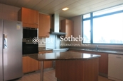 Fairlane Tower 寶雲山莊 | Kitchen
