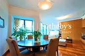 Hillsborough Court 晓峰阁 | Living and Dining Room