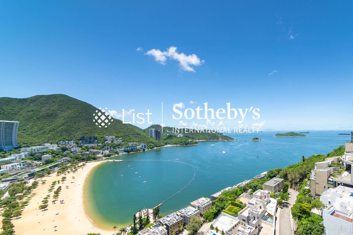 Repulse Bay Garden 麗景園 | View from Living and Dining Room