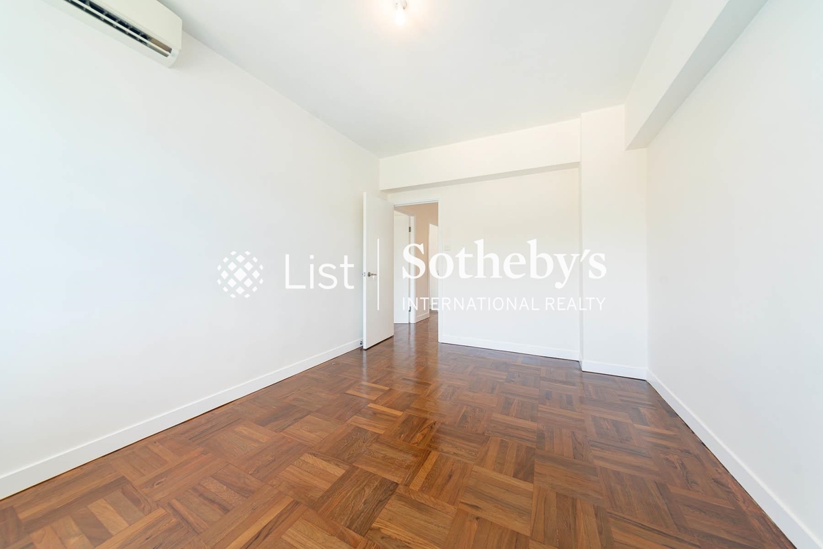 Repulse Bay Garden 麗景園 | Second Bedroom