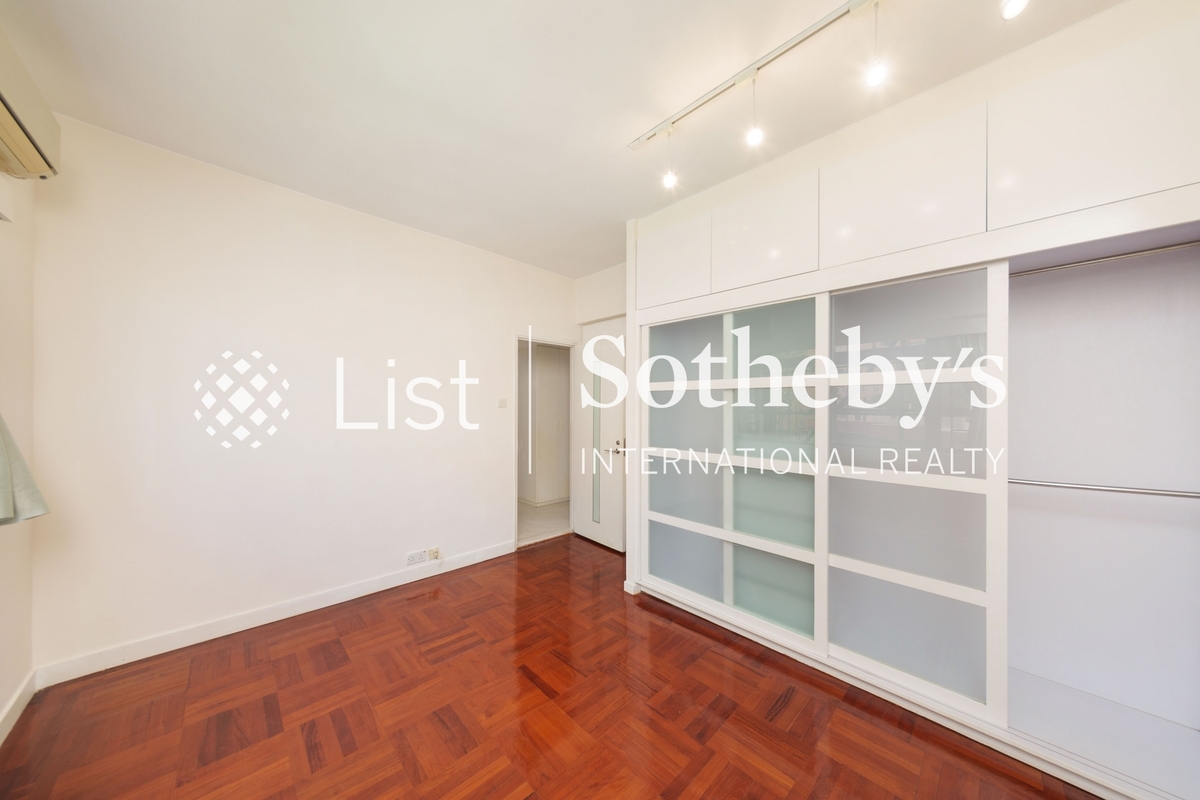 Repulse Bay Garden 麗景園 | Third Bedroom