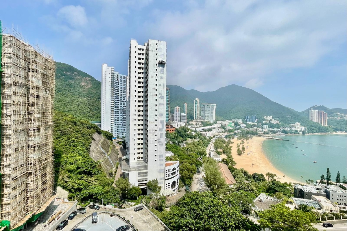Repulse Bay Garden 麗景園 | View from Living Room
