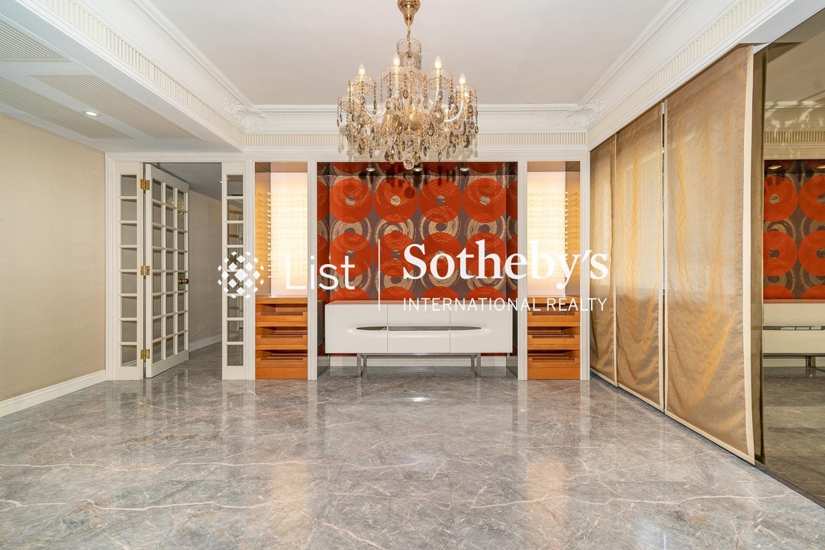 Repulse Bay Garden 麗景園 | Dining Area