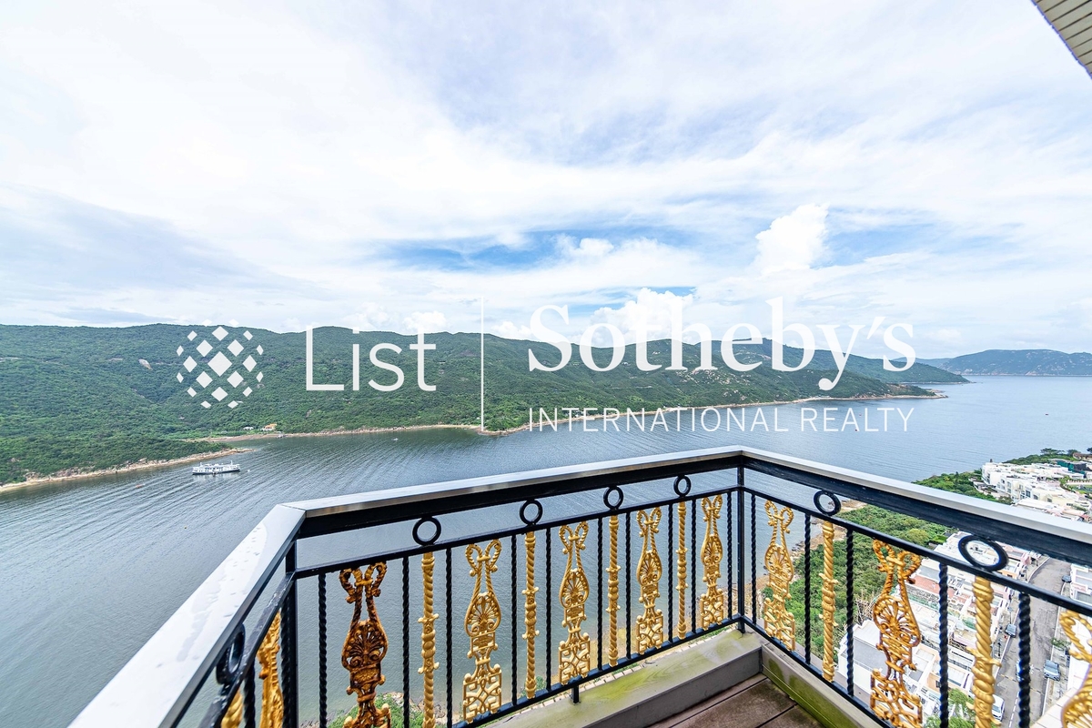 Redhill Peninsula 紅山半島 | Balcony off Living Room