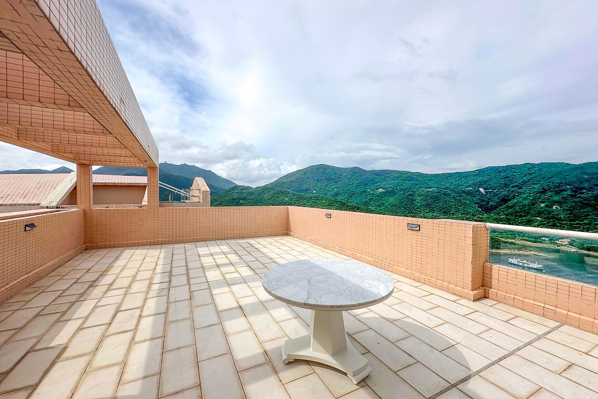 Redhill Peninsula 紅山半島 | Private Roof Terrace