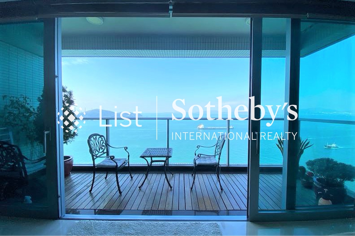 Residence Bel-Air Phase 4 Bel-Air On The Peak 貝沙灣 4期 南灣 | Balcony off Living and Dinning Room