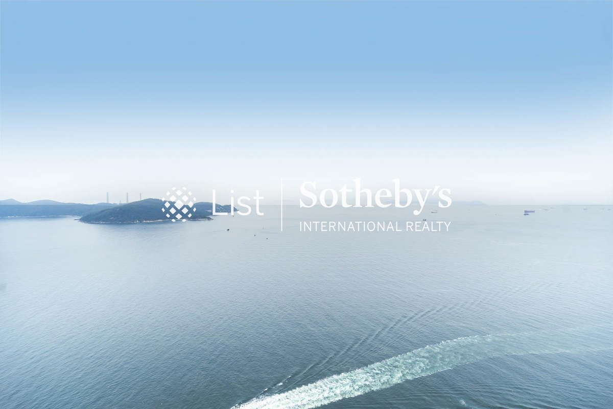 Residence Bel-Air Phase 4 Bel-Air On The Peak 貝沙灣 4期 南灣 | View from Living and Dining Room