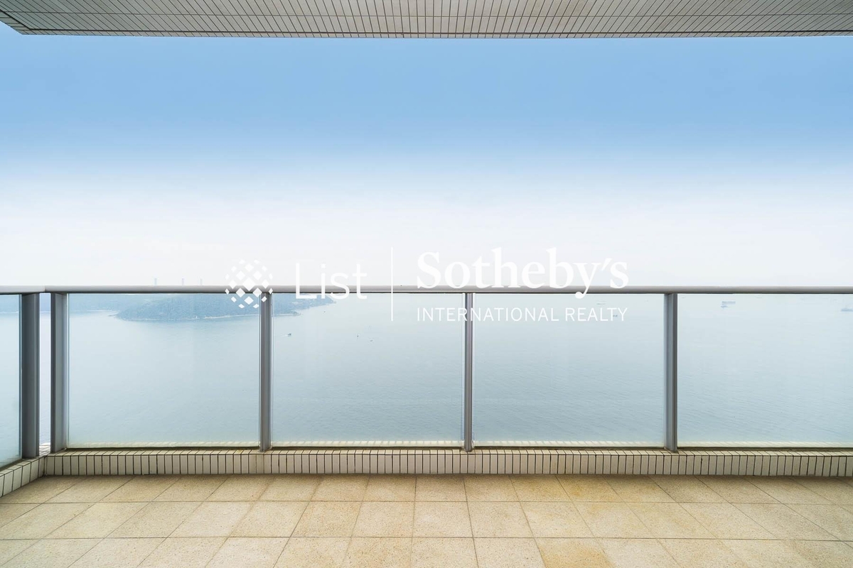 Residence Bel-Air Phase 4 Bel-Air On The Peak 貝沙灣 4期 南灣 | Balcony off Living and Dining Room