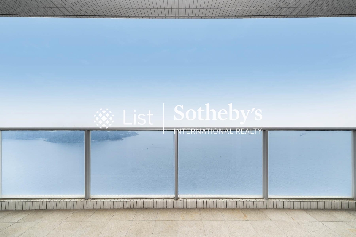 Residence Bel-Air Phase 4 Bel-Air On The Peak 貝沙灣 4期 南灣 | Balcony off Living and Dining Room