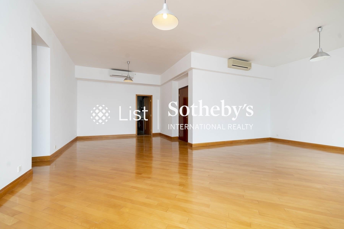 Residence Bel-Air Phase 4 Bel-Air On The Peak 貝沙灣 4期 南灣 | Living and Dining Room