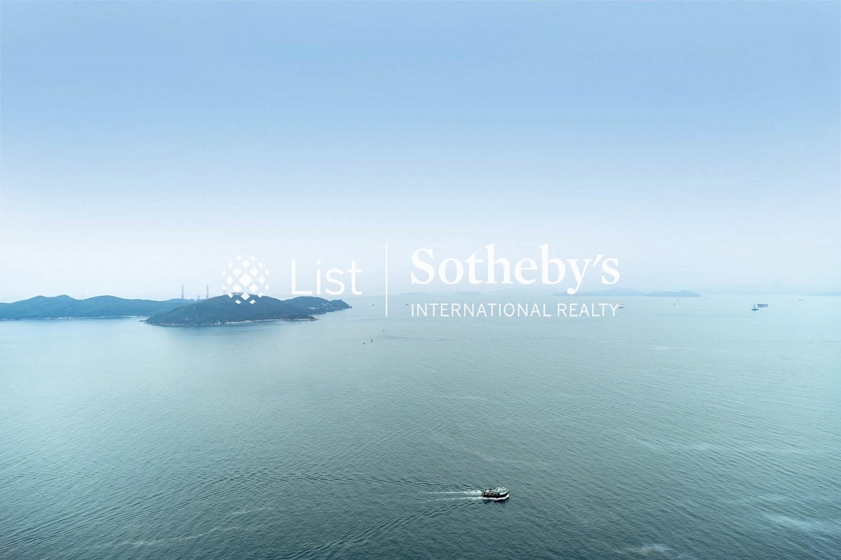 Residence Bel-Air Phase 4 Bel-Air On The Peak 貝沙灣 4期 南灣 | View from Living and Dining Room