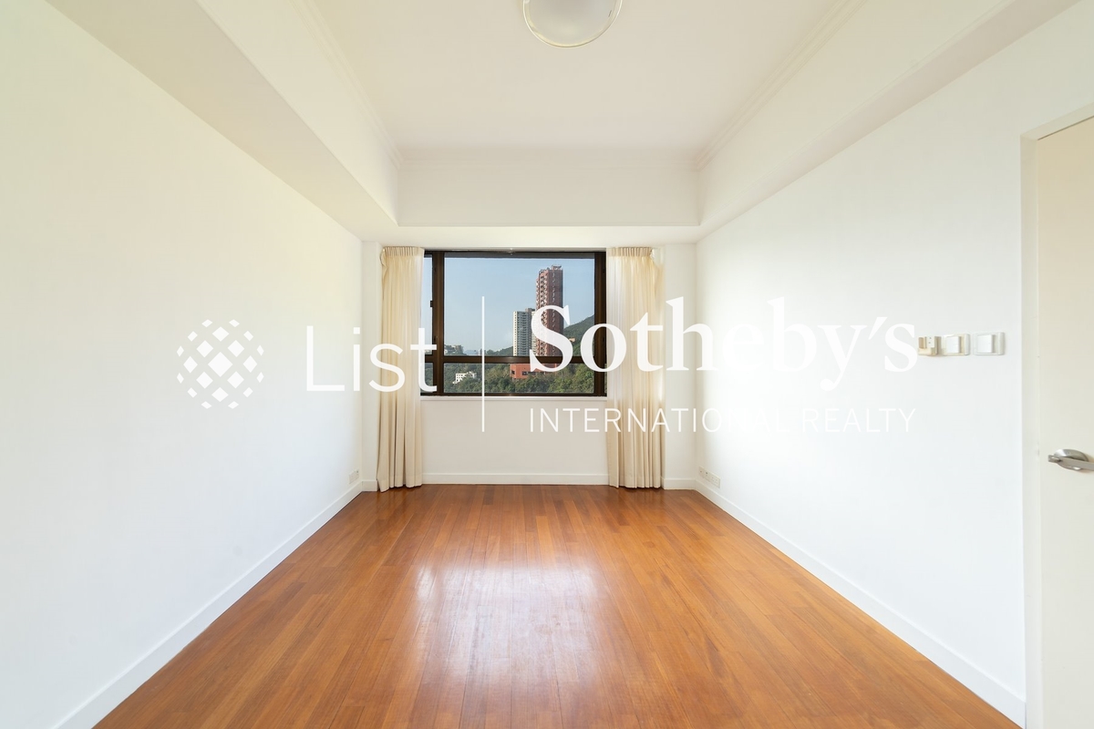 Ridge Court 冠園 | Third Bedroom