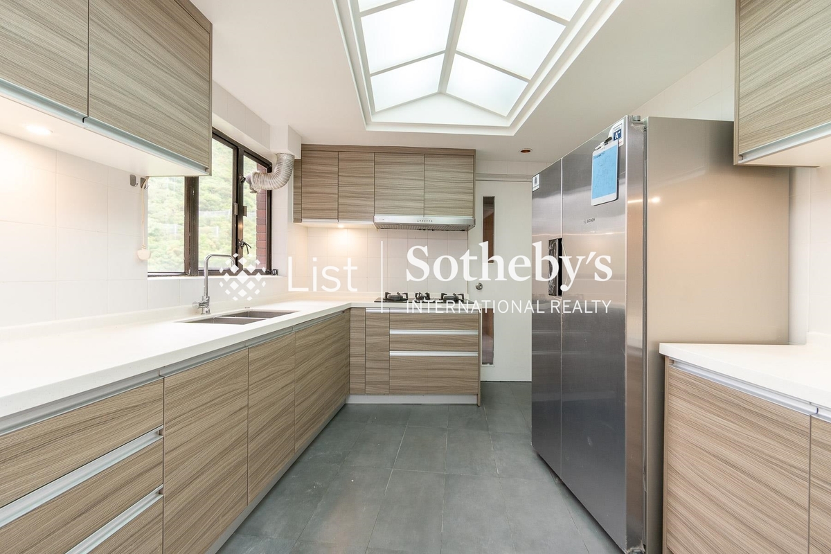 Ruby Court 嘉麟閣 | Kitchen