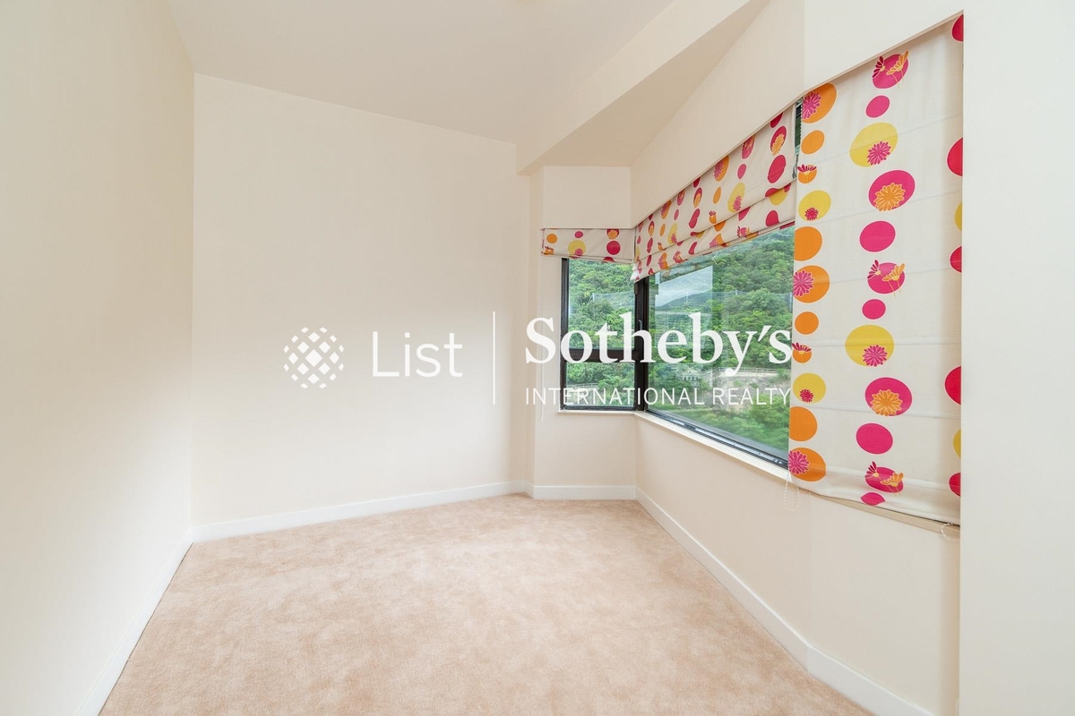 Ruby Court 嘉麟閣 | Third Bedroom