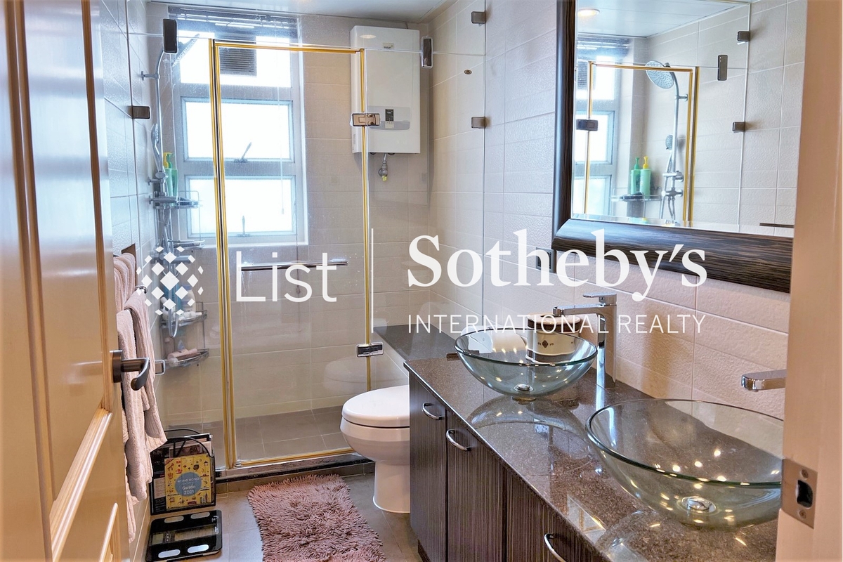 Scenic Villas 美景臺 | Master Bathroom