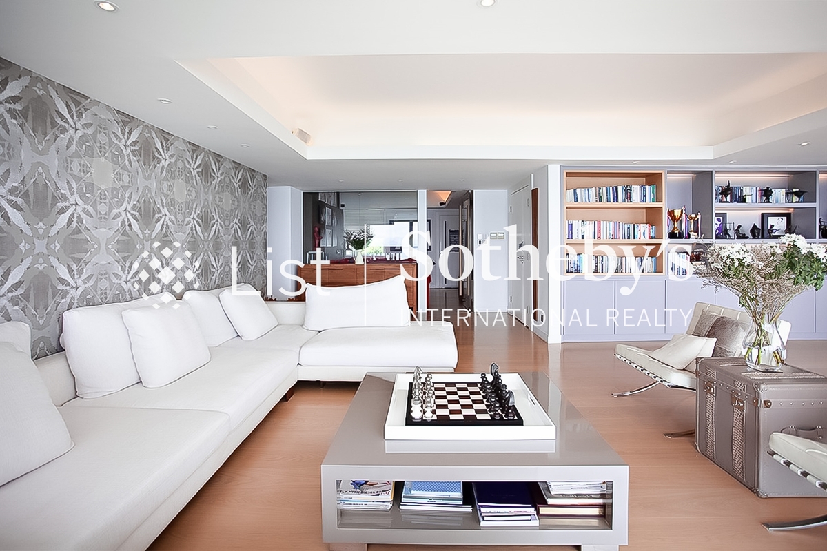 Scenic Villas 美景臺 | Living and Dining Room