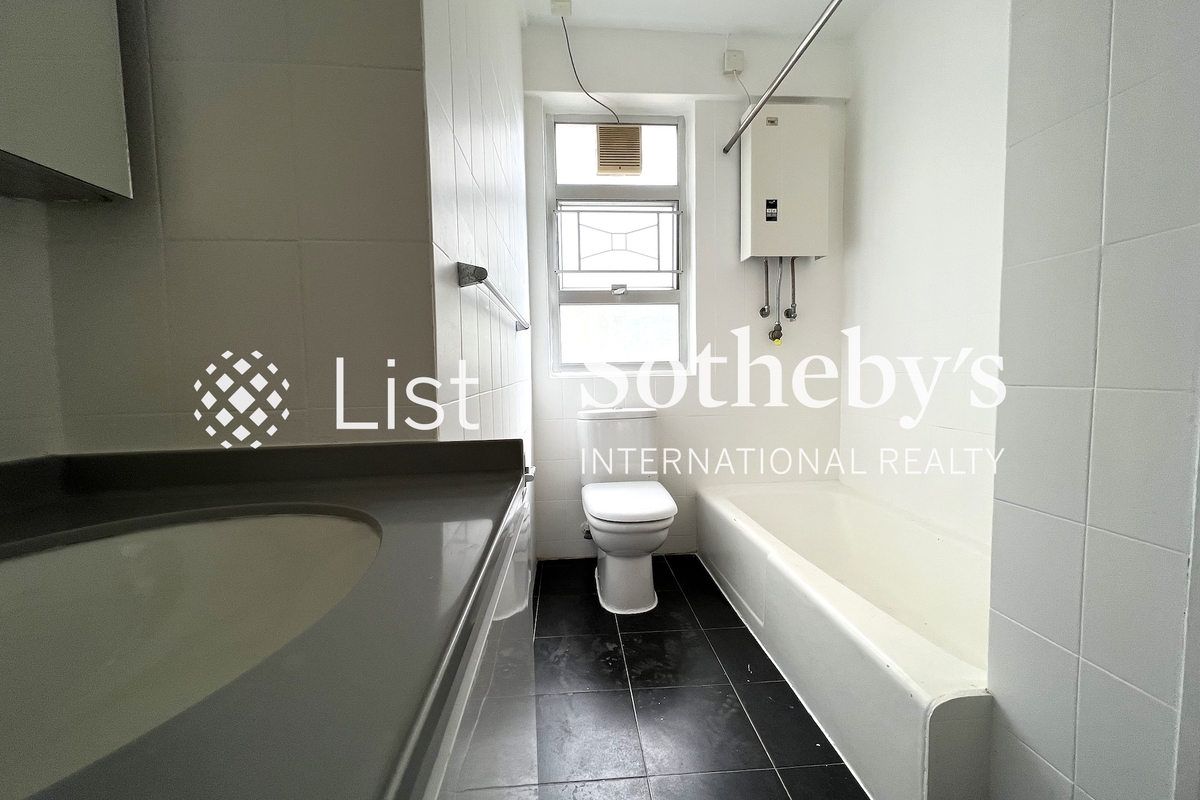 Scenic Villas 美景臺 | Second En-suite Bathroom