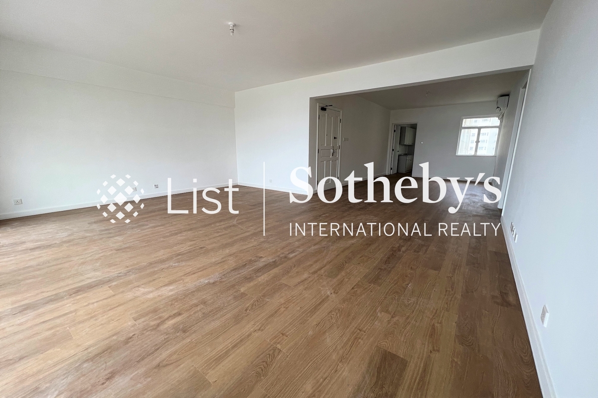 Scenic Villas 美景臺 | Living and Dining Room