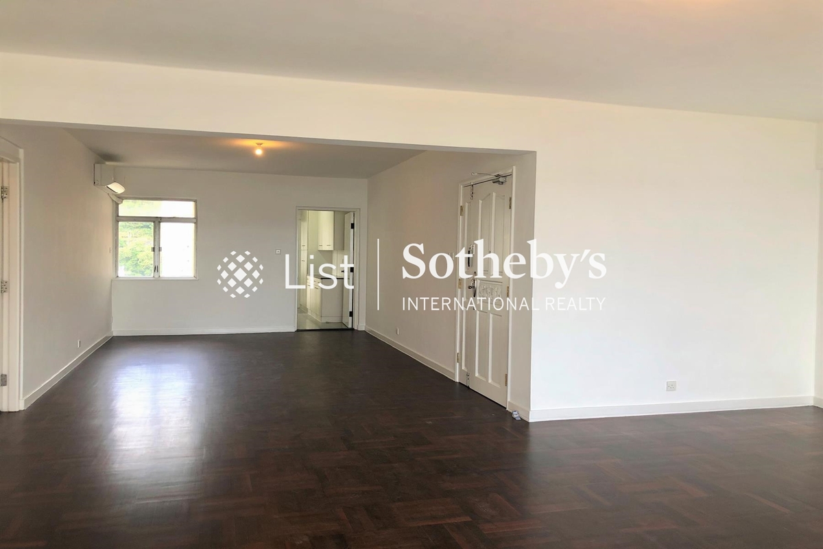 Scenic Villas 美景臺 | Living and Dining Room