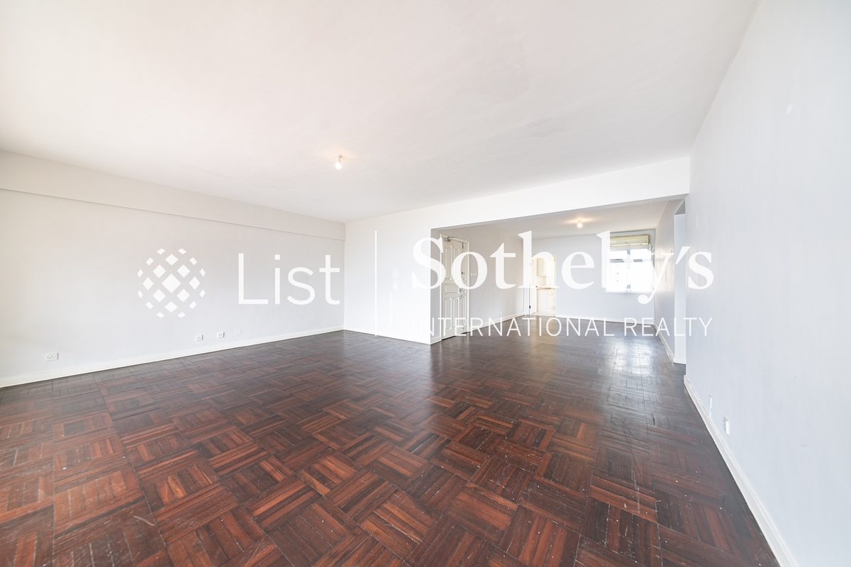 Scenic Villas 美景台 | Living and Dining Room