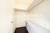 Scenic Villas 美景台 | Walk-in Closet in Master Bedroom 