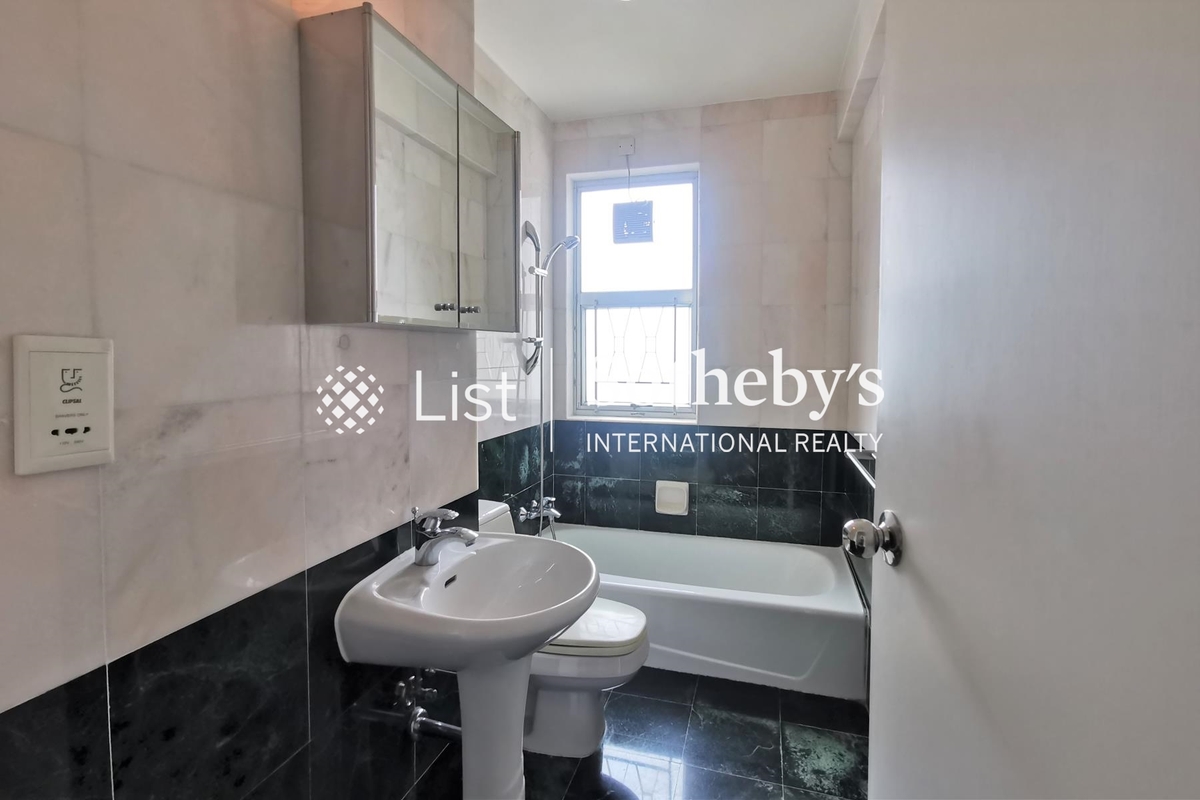 Scenic Villas 美景臺 | Second En-suite Bathroom