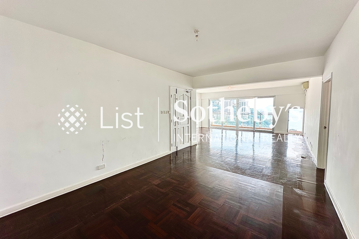 Scenic Villas 美景臺 | Living and Dining Room