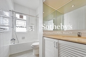 Scenic Villas 美景臺 | Master Bathroom