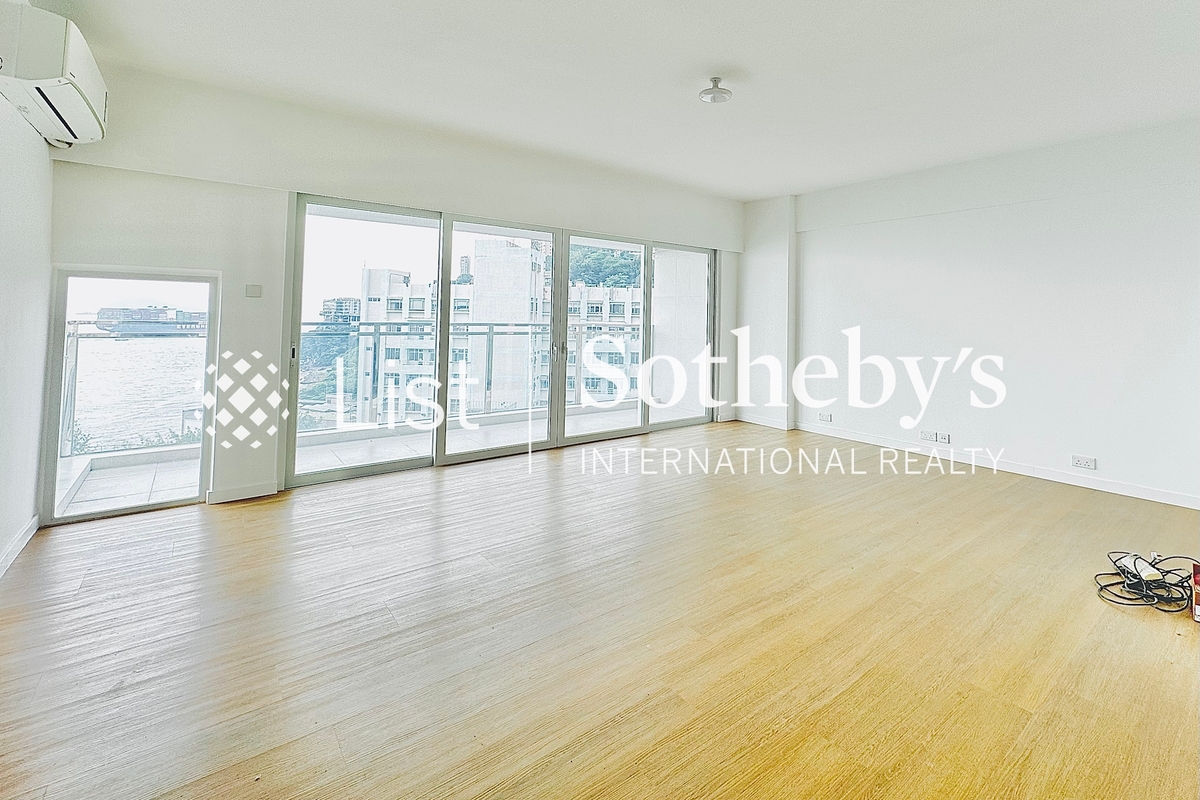 Scenic Villas 美景臺 | Living and Dining Room