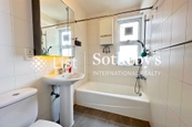 Scenic Villas 美景臺 | Master Bathroom