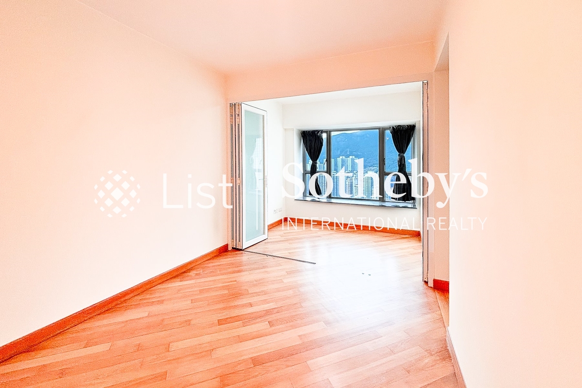 Sham Wan Towers 深湾轩 | Dining Room