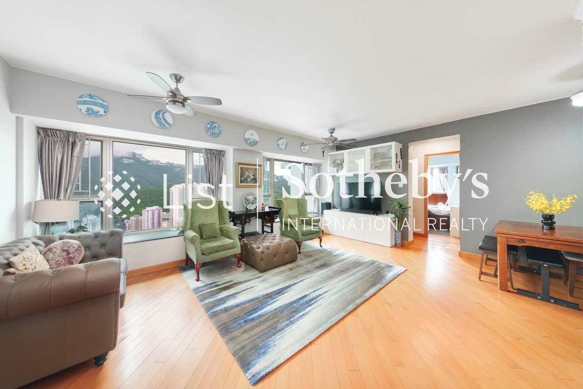 Sham Wan Towers 深灣軒 | Living and Dining Room