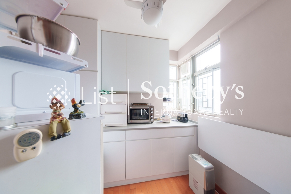 Sham Wan Towers 深灣軒 | Dry Kitchen