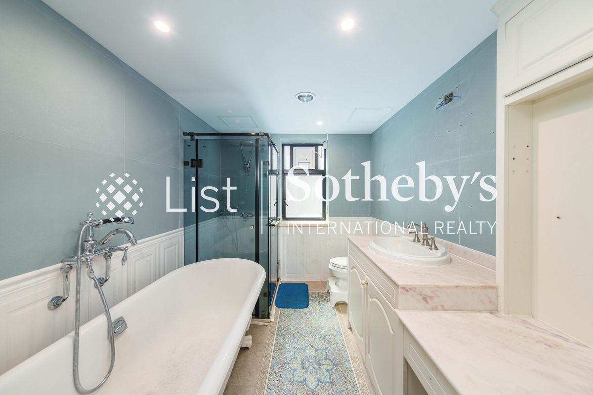 Dynasty Court 帝景園 | Master Bathroom