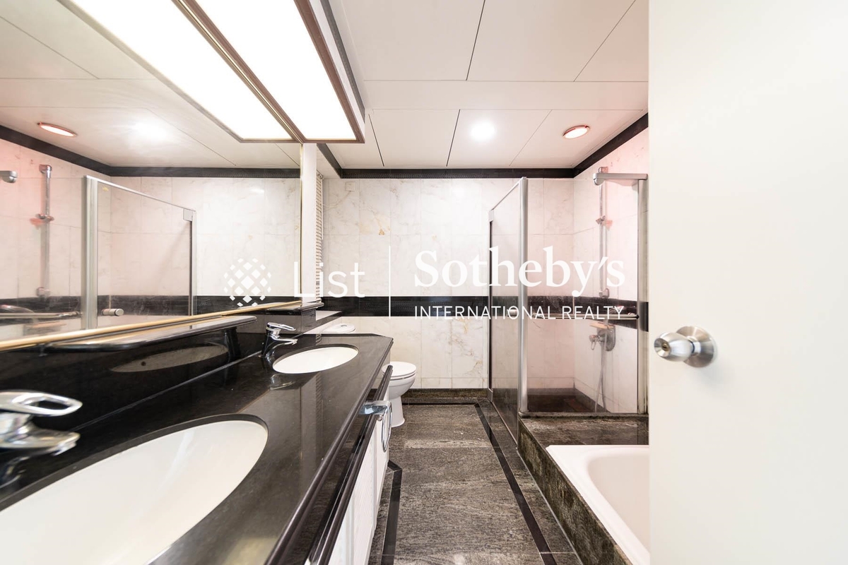 Dynasty Court 帝景园 | Master Bathroom