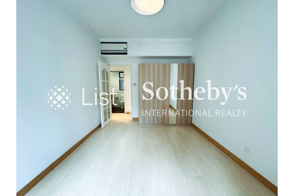 Clovelly Court 嘉富麗苑 | Second Bedroom