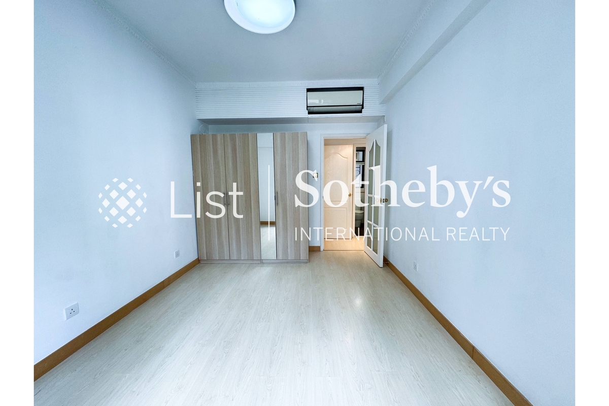 Clovelly Court 嘉富麗苑 | Third Bedroom