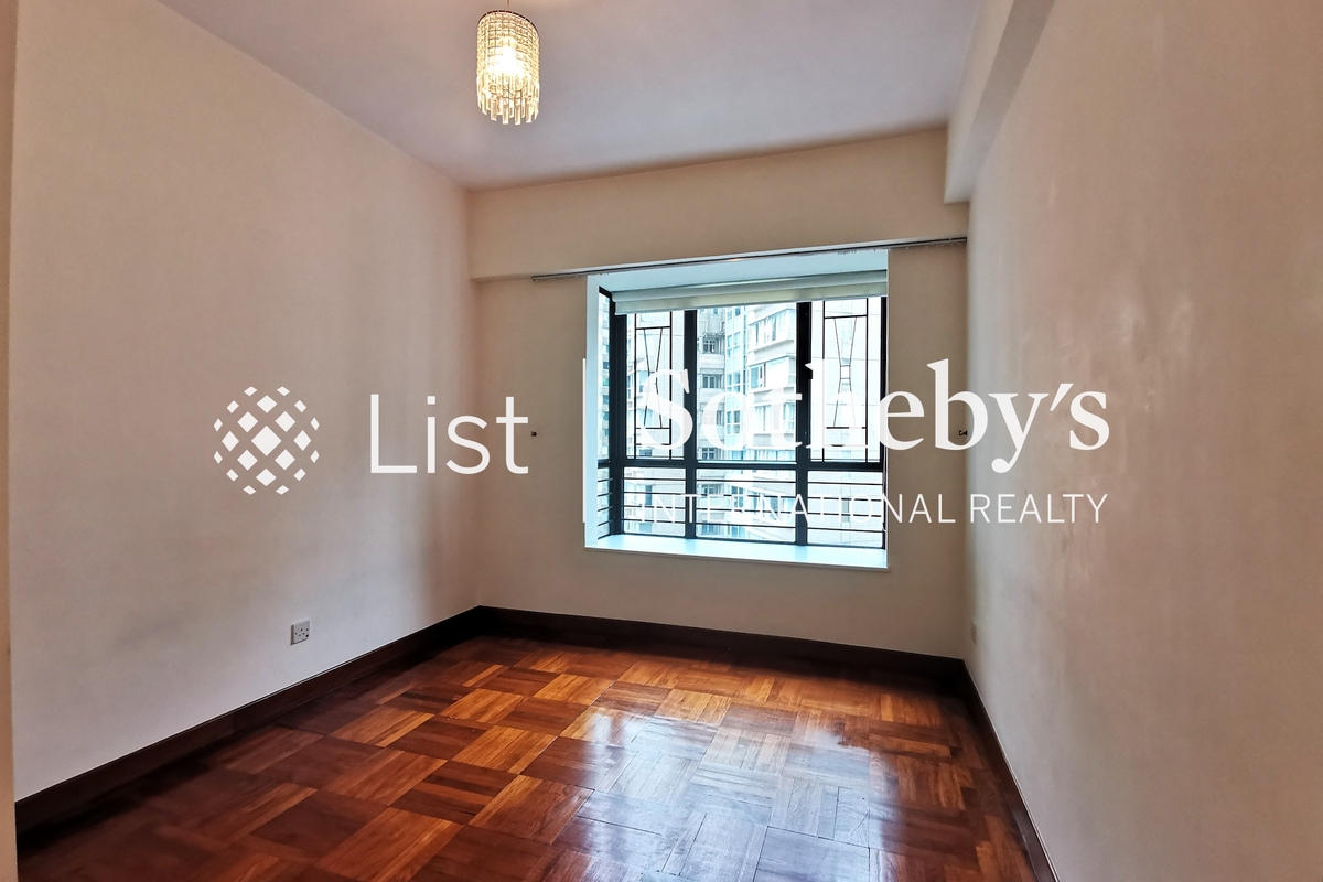 Clovelly Court 嘉富麗苑 | Third Bedroom