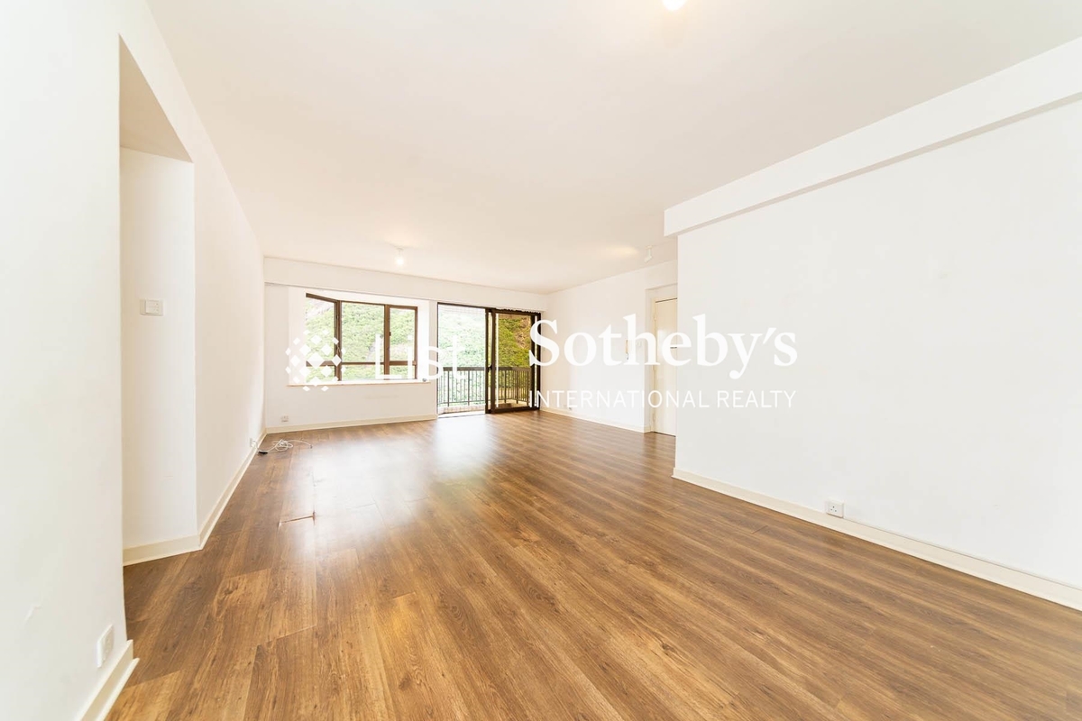 South Bay Garden 南灣花園 | Living and Dining Room